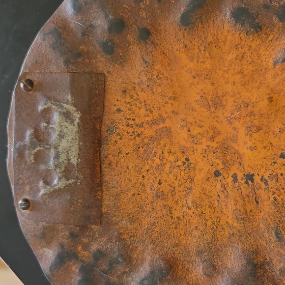 2 PIECES OF JAN BARBOGLIO METAL CRAFTS PLATE AND BOX - Picture 2 of 11